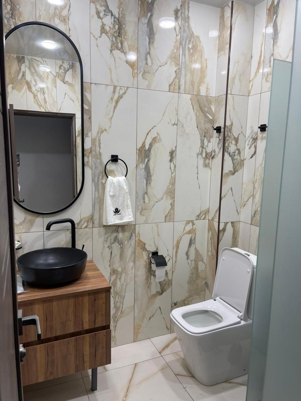 Aparthotel Aygestan Plaza Erevan Esterno foto