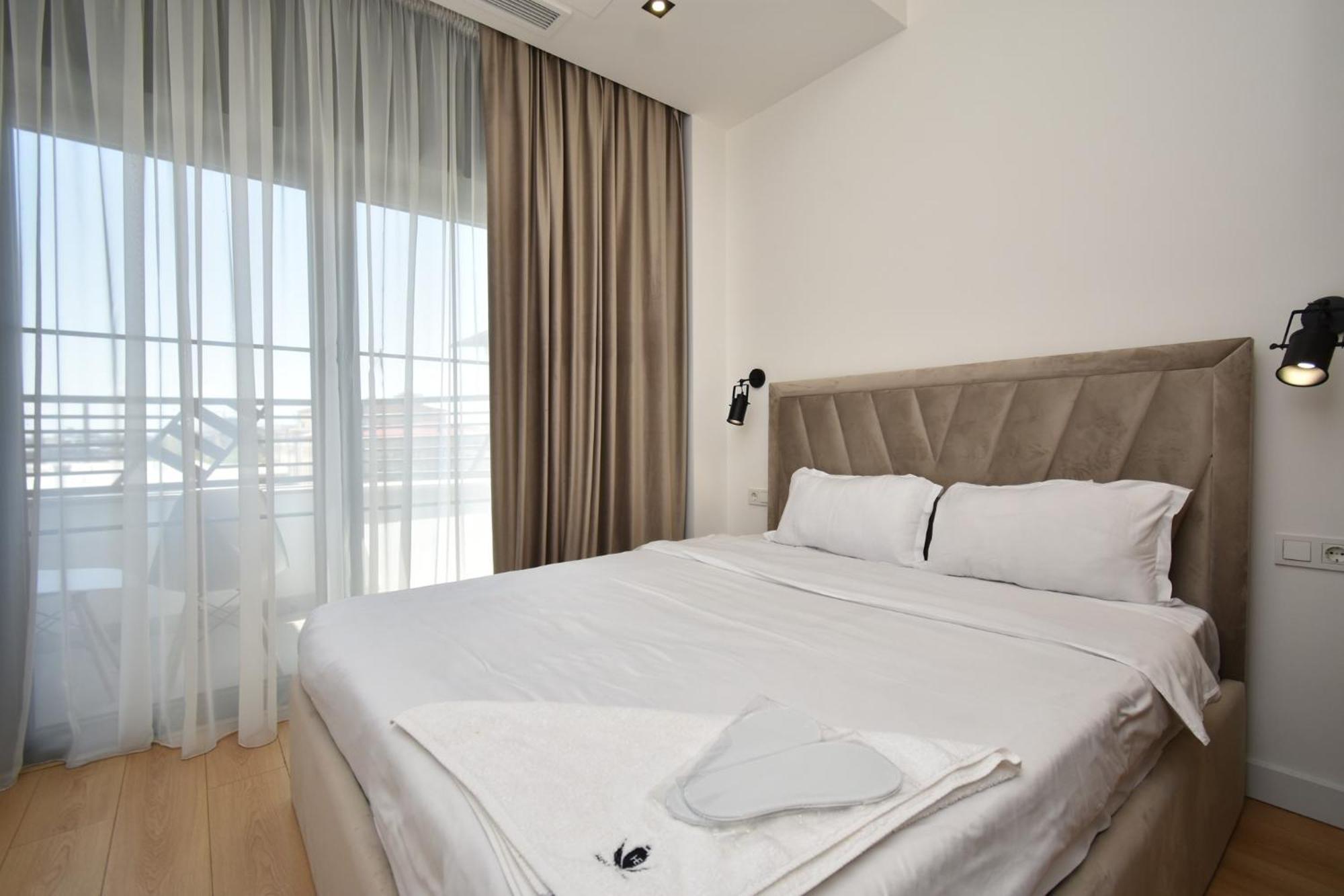 Aparthotel Aygestan Plaza Erevan Esterno foto