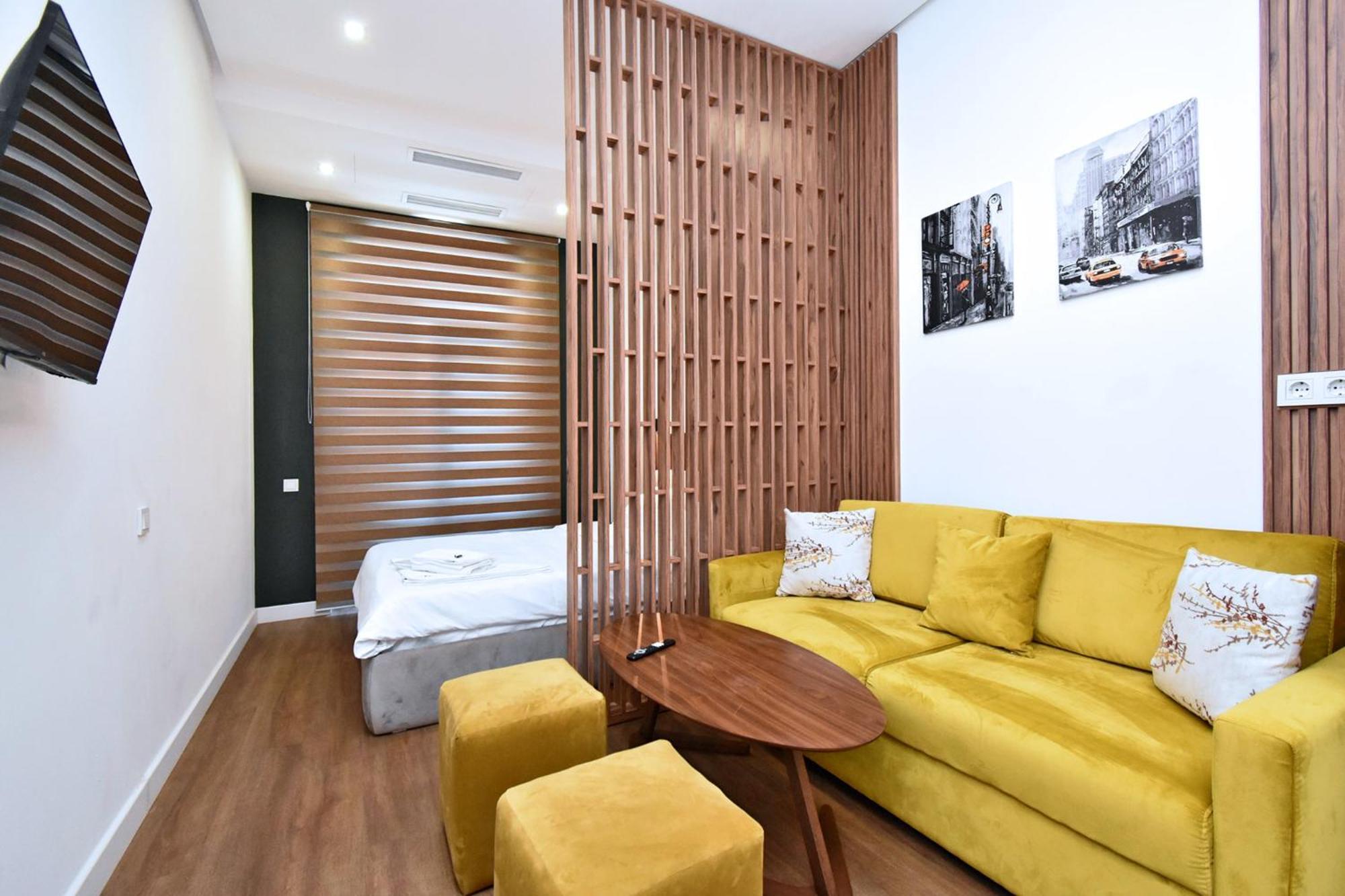 Aparthotel Aygestan Plaza Erevan Esterno foto